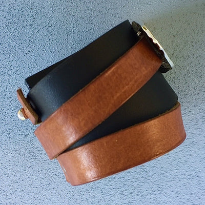 LEATHER BRACELET WITH REMOVABLE ANGEL AMULET | < Z-FIRE.COM > .999 Fine Silver Amulet/Removable 1.5" Black leather bracelet 0.6" Mahogany, Grey or Tan wrap-around Leather Strap Free Astrology Report Free Standard Shipping Hassle Free Returns